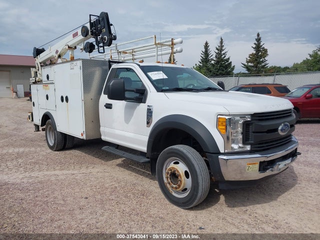 2017 Ford F-550, VIN: 1FDUF5GY9HED60242