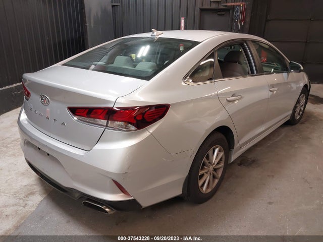 Hyundai SONATA SE 2018 5NPE24AF8JH685654 Image 4
