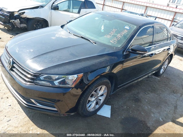 1VWAT7A30GC008831 Volkswagen Passat 1.8t S