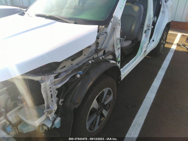 JF2SJAJC7HH571875 Subaru Forester Limited