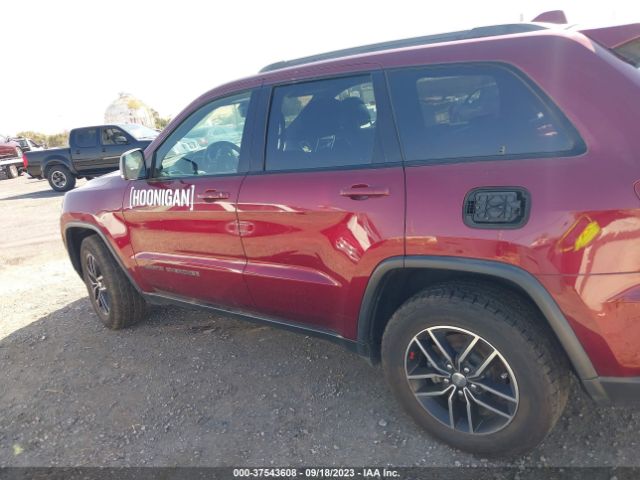 1C4RJFLG5JC212215 Jeep Grand Cherokee Trailhawk