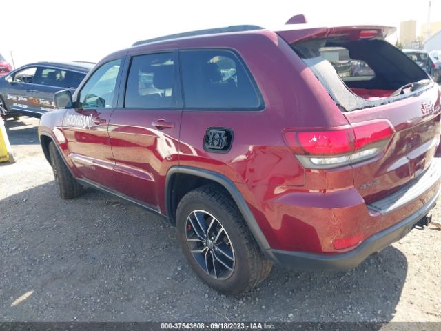 1C4RJFLG5JC212215 Jeep Grand Cherokee Trailhawk