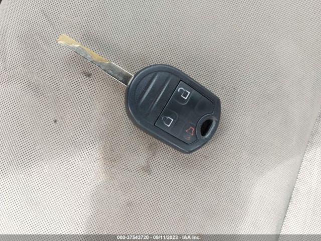3FADP4BJ2FM117990 Ford FIESTA SE