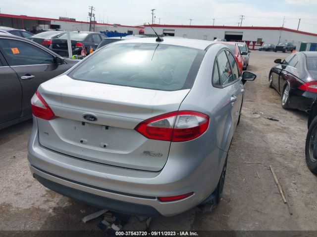 3FADP4BJ2FM117990 Ford FIESTA SE