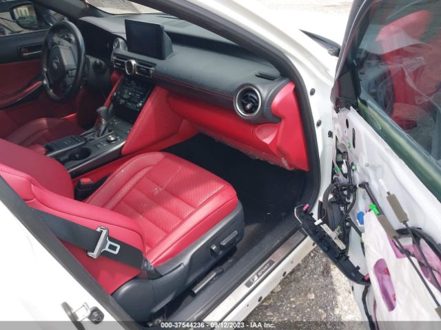 2021 LEXUS IS 350 JTHGZ1B26M5038655 Photo 4
