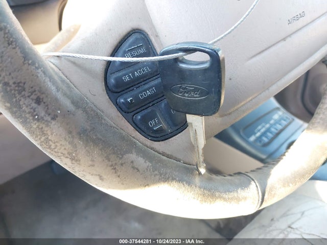 2000 FORD EXPLORER 1FMZU64P1YZA89408 Photo 10