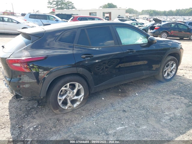 Chevrolet TRAX LS 2024 KL77LFE26RC021446 Image 12