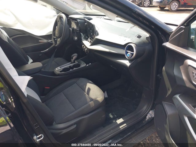 Chevrolet TRAX LS 2024 KL77LFE26RC021446 Image 5