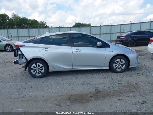 Toyota Prius Four 2016 JTDKARFU3G3000832 Image 13