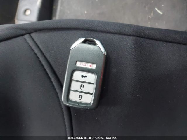 2HGFB6E52FH710101 Honda Civic Sedan Si