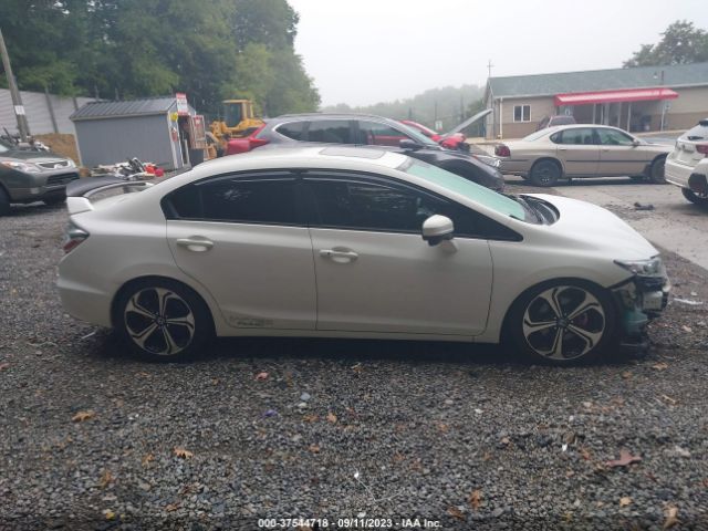 2HGFB6E52FH710101 Honda Civic Sedan Si