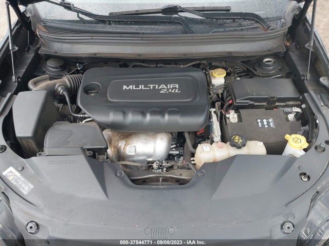2019 JEEP CHEROKEE LATITUDE PLUS VIN: 1C4PJLLB7KD196959