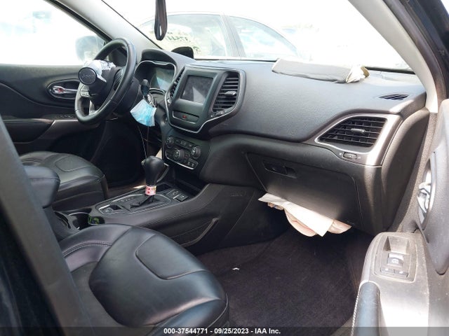 2019 JEEP CHEROKEE LATITUDE PLUS VIN: 1C4PJLLB7KD196959