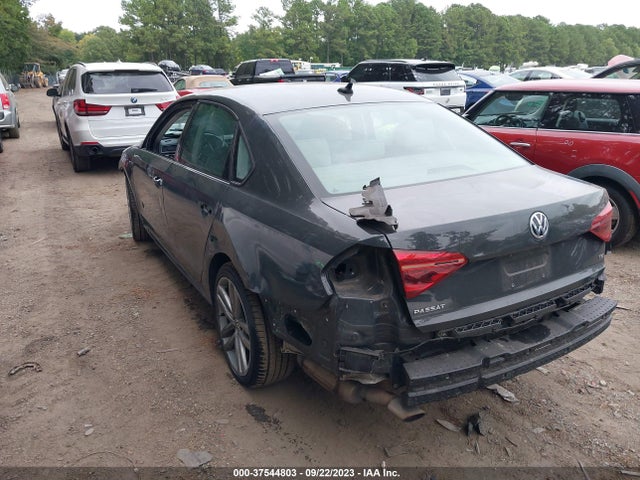 1VWAA7A34JC015374 Volkswagen Passat 2.0t S/r-line