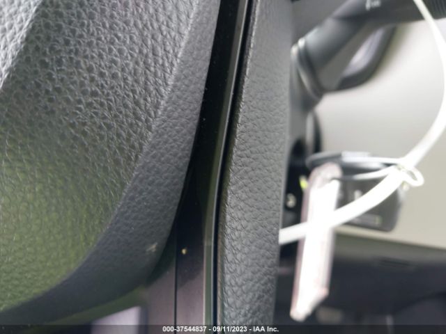 JTDEPMAE7N3017418 Toyota COROLLA LE