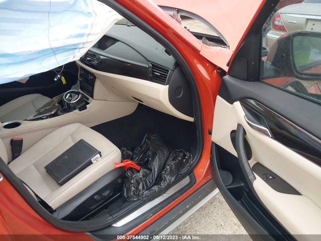BMW X1 Xdrive28i 2014 WBAVL1C51EVY15888 Image 5