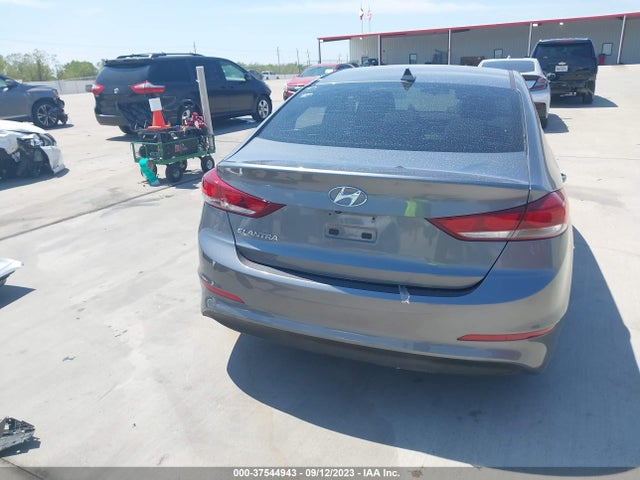 2018 HYUNDAI ELANTRA SEL VIN: 5NPD84LF7JH383330