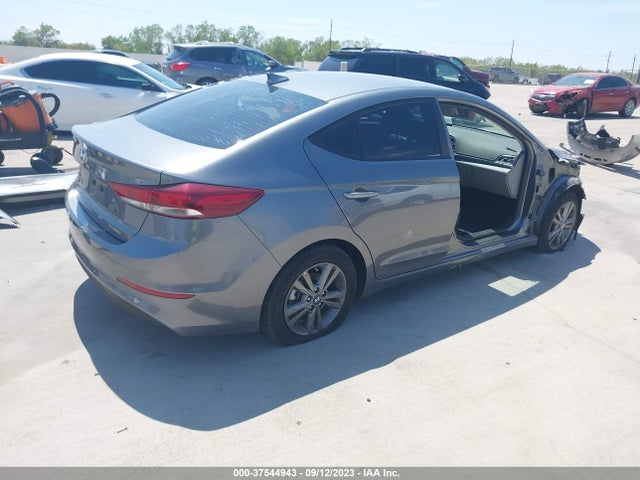 2018 HYUNDAI ELANTRA SEL VIN: 5NPD84LF7JH383330