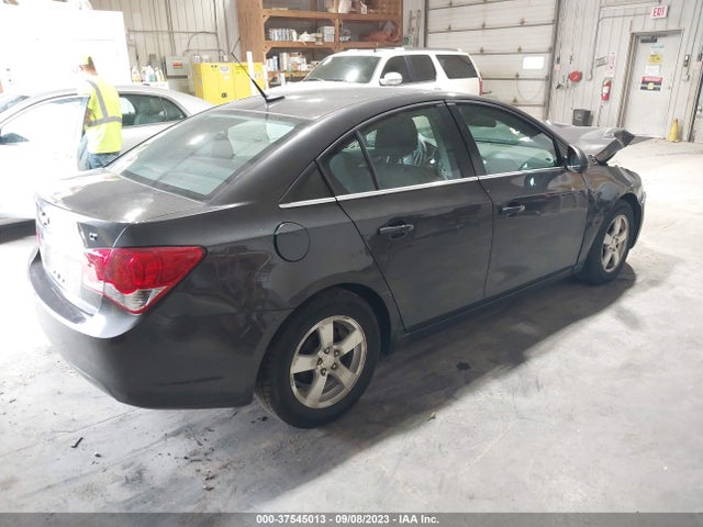 Chevrolet Cruze 1lt 2014 1G1PC5SB1E7140003 Image 4