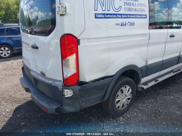 1FTNR1ZMXFKB02779 Ford TRANSIT CARGO VAN