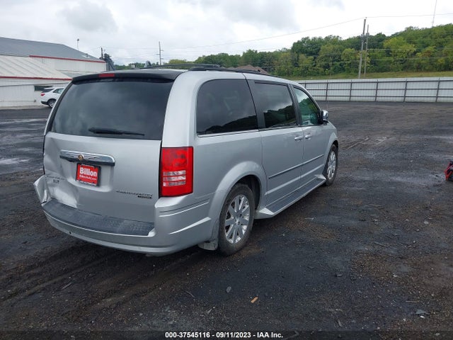 2010 CHRYSLER TOWN & COUNTRY TOURING VIN: 2A4RR5D15AR129124