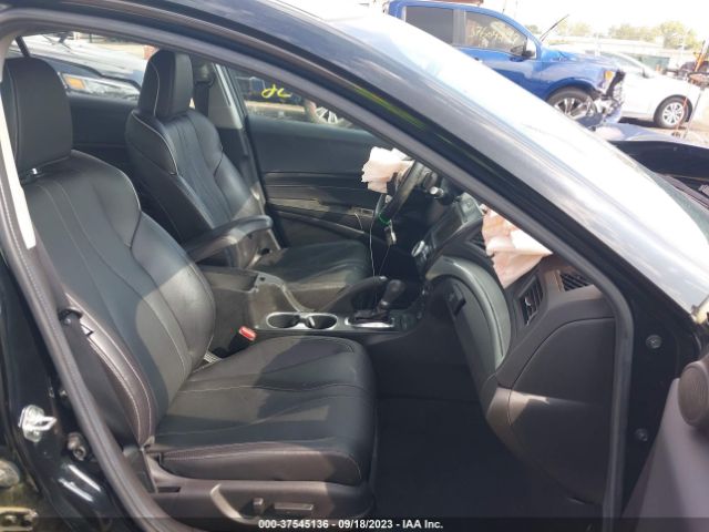 19UDE2F74KA009902 Acura Ilx Pkg