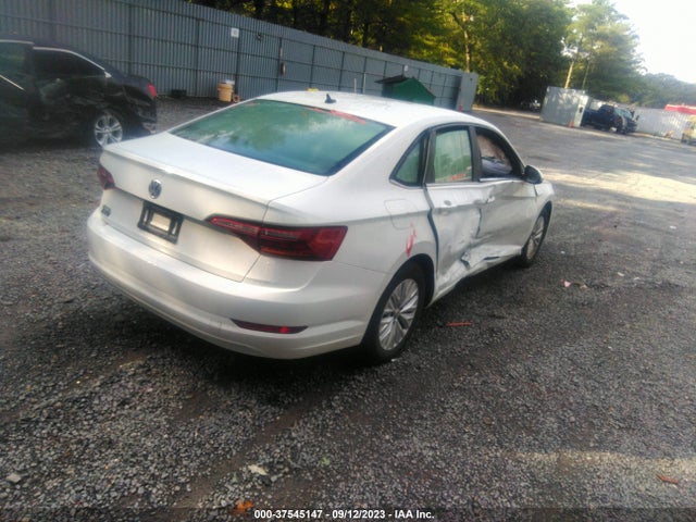 3VWN57BU9KM006764 Volkswagen JETTA S