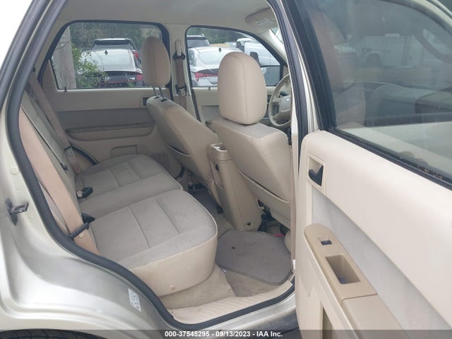 2011 FORD ESCAPE XLT VIN: 1FMCU0D77BKA92476