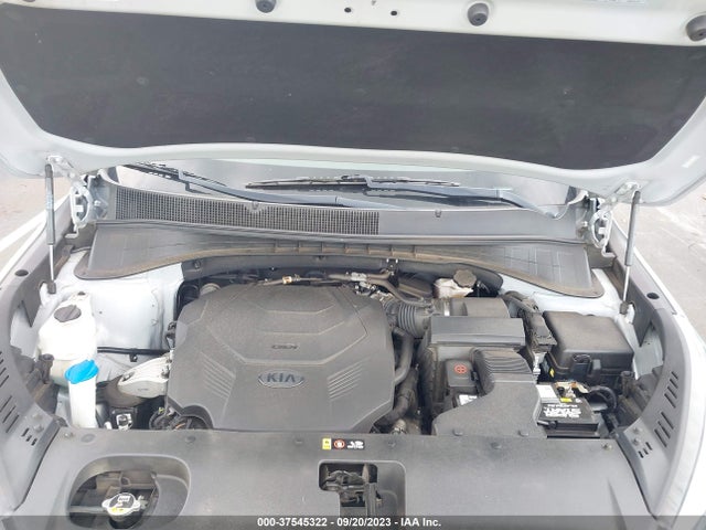 2019 KIA SORENTO 3.3L LX VIN: 5XYPG4A51KG573403