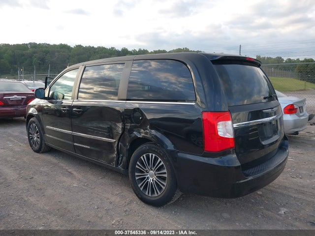 2C4RC1HG7ER203941 Chrysler Town & Country S