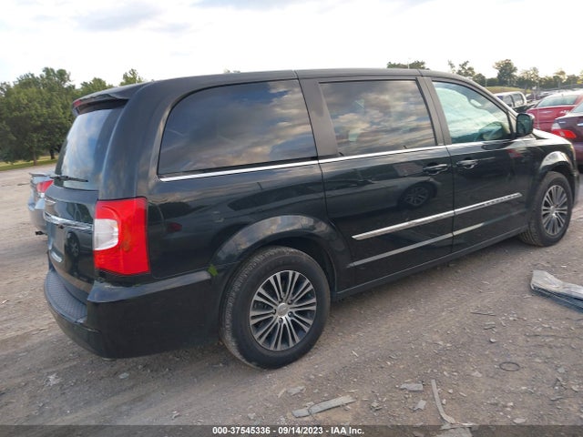 2C4RC1HG7ER203941 Chrysler Town & Country S