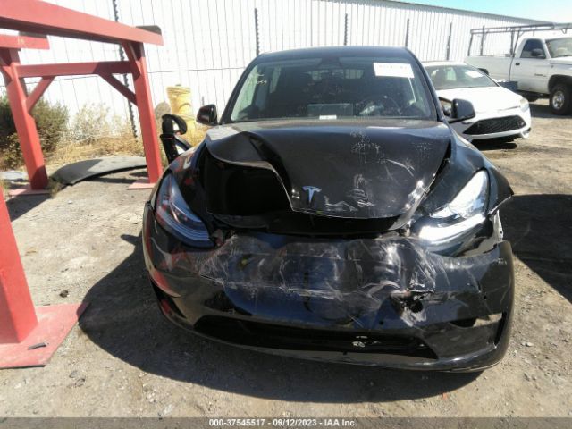 7SAYGDEE3NF576686 Tesla Model Y Long Range