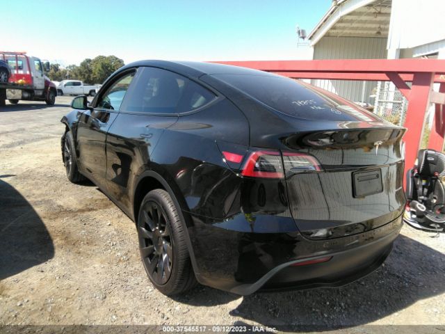 7SAYGDEE3NF576686 Tesla Model Y Long Range