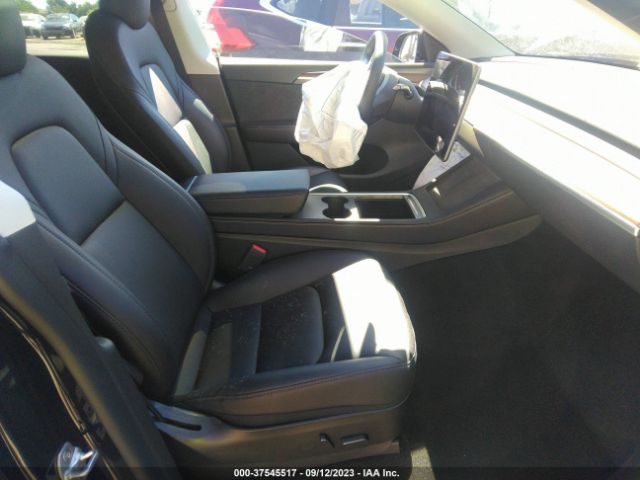 7SAYGDEE3NF576686 Tesla Model Y Long Range