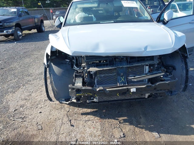 3VV0B7AX3JM095054 Volkswagen TIGUAN S