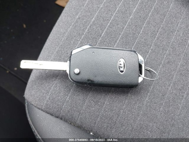 KNDEUCAA3M7188772 KIA SELTOS S