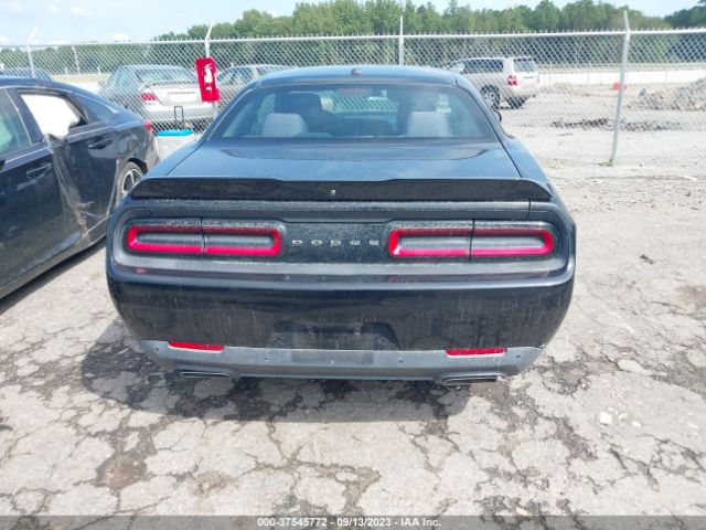 2C3CDZAT0FH770528 Dodge Challenger R/t