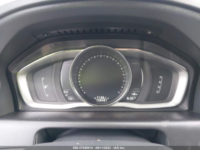 2017 VOLVO XC60 YV449MRSXH2008297 Photo 6