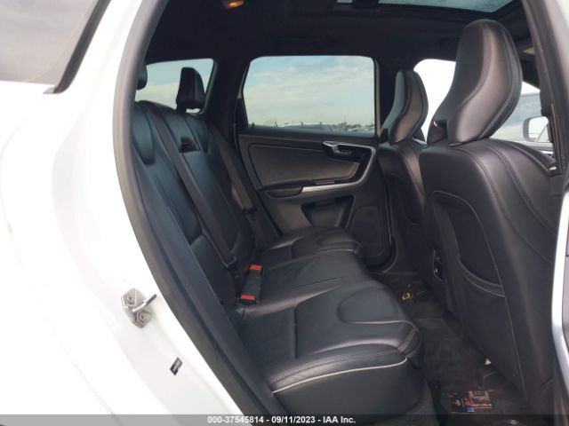 2017 VOLVO XC60 YV449MRSXH2008297 Photo 7