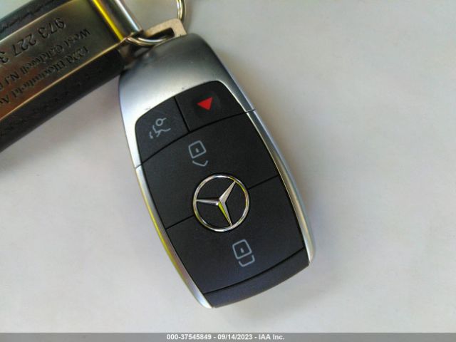 W1N0G8EB9LF840275 Mercedes-Benz Glc Glc 300