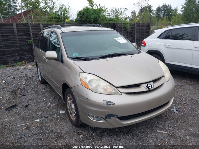 2006 TOYOTA SIENNA XLE VIN: 5TDBA22C96S060969