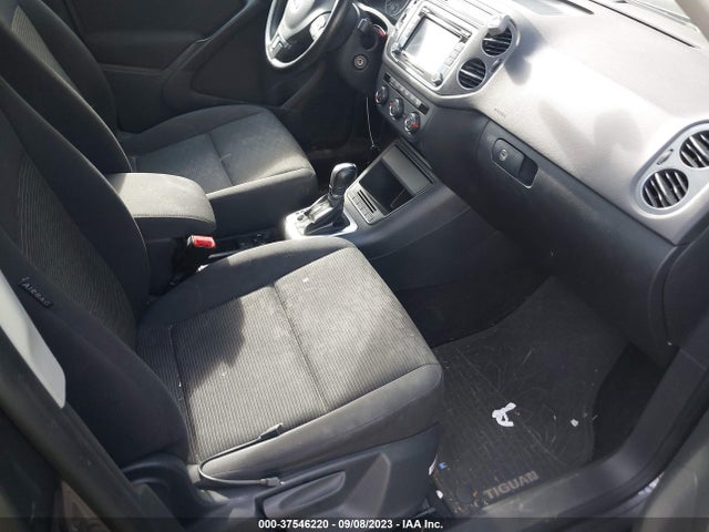 Volkswagen TIGUAN S 2015 WVGAV7AX6FW561685 Image 12