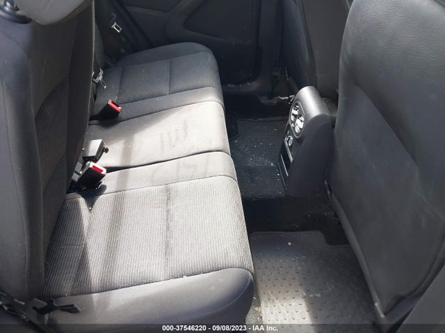 2015 VOLKSWAGEN TIGUAN S VIN: WVGAV7AX6FW561685