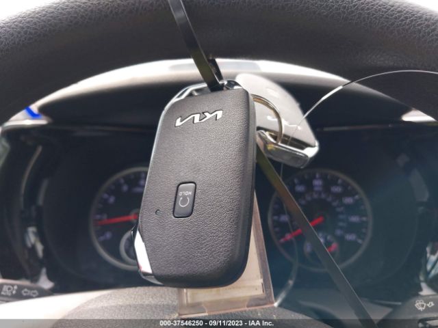 5XXG14J26NG139252 KIA K5 LXS