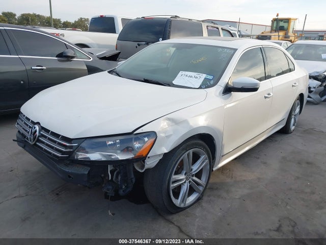 1VWCT7A3XFC058269 Volkswagen Passat 1.8t Sel Premium