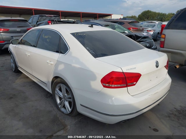 1VWCT7A3XFC058269 Volkswagen Passat 1.8t Sel Premium