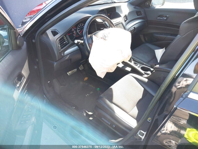 19UDE2F81GA003555 Acura Ilx W/premium