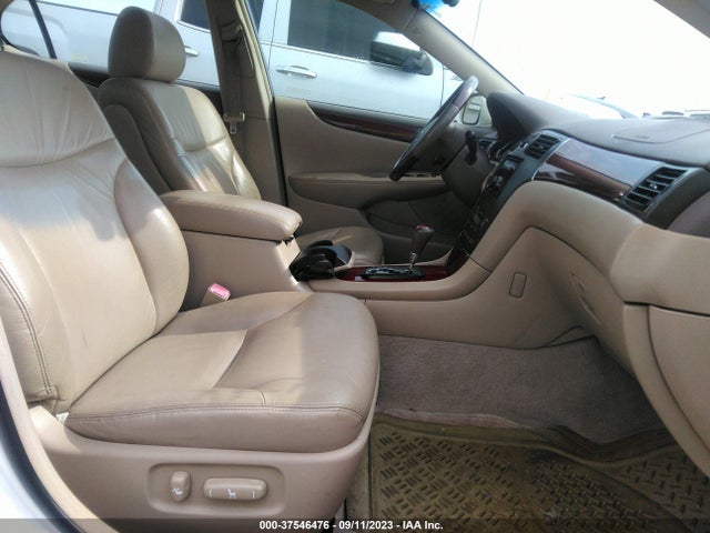 2004 LEXUS ES 330 VIN: JTHBA30G545027495