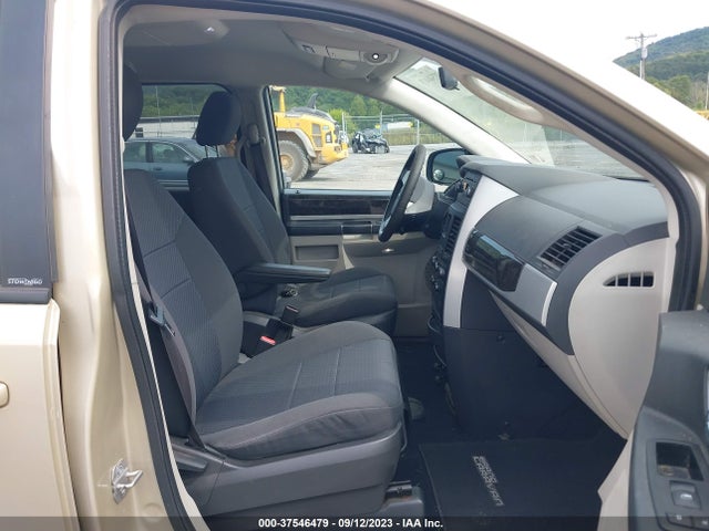 2010 DODGE GRAND CARAVAN SXT VIN: 2D4RN5D11AR191561