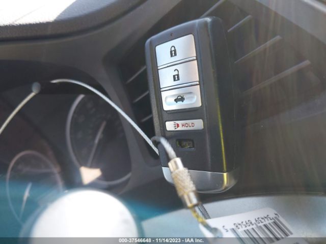 19UDE2F39KA011383 Acura Ilx Standard
